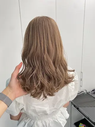 セミロング カラー ヘアアレンジ トレンドモテカラー 🩷色落ちまで可愛くのヘアスタイル