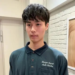 ミディアム メンズ センターパート 田形清流のヘアスタイル