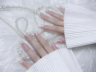 ネイル RAFFINE haru🦋🩵のネイルデザイン