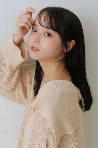 セミロング しもかわ かほのヘアスタイル