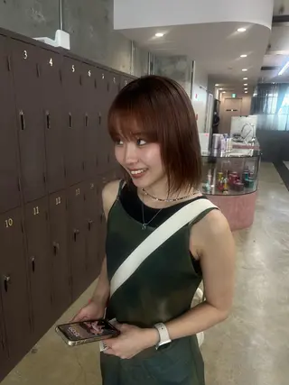 ミディアム カラー 小長谷 夕菜のヘアスタイル