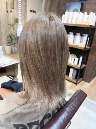 ミディアム カラー 髪質改善で 憧れの潤艶美髪にのヘアスタイル