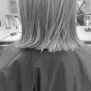 ミディアム カラー オリーブ/アッシュ やわらか透明感カラーのヘアスタイル