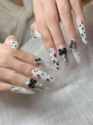 ネイル Lee Nailsのネイルデザイン