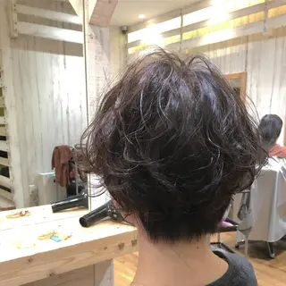 ショート カラー パーマ 松田 和樹のヘアスタイル