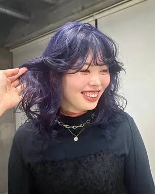 ミディアム Hiyo 外国人風くせ毛パーマのヘアスタイル