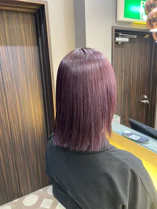 カラー noa 寒色系カラーブリーチのヘアスタイル