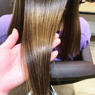 ロング カラー MIKA KITAMURAのヘアスタイル