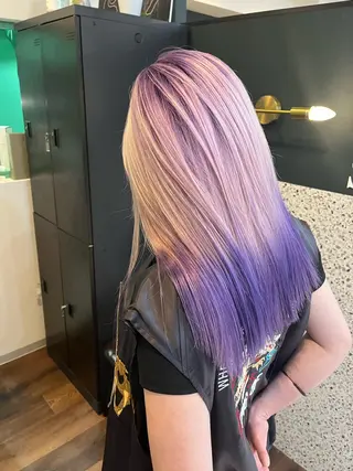 セミロング カラー 💖艶ハイトーン髪質 改善💖ケンシンのヘアスタイル