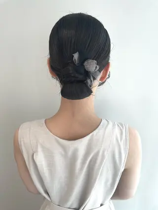 ロング ヘアアレンジ 青沼夏未/オリーブ/ 寒色カラーのヘアスタイル