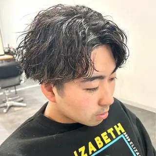 山田 誠也のヘアスタイル