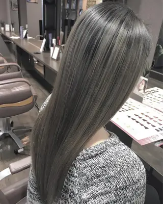 ロング カラー pep natsumiのヘアスタイル
