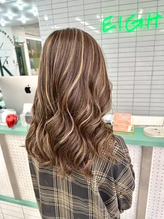 セミロング 💚透明感カラー💚 ♻️本間♻️のヘアスタイル