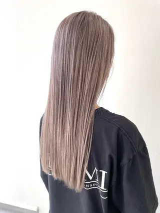 ロング ムラ修正ブリーチ 山田眞之介のヘアスタイル