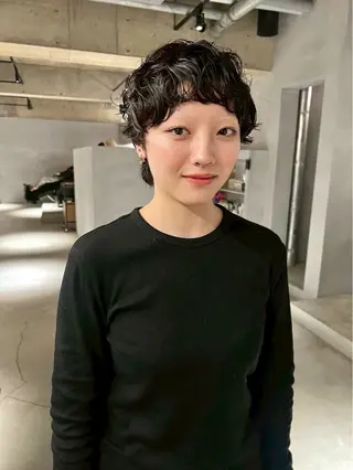 ショート パーマ 中村 衣里のヘアスタイル