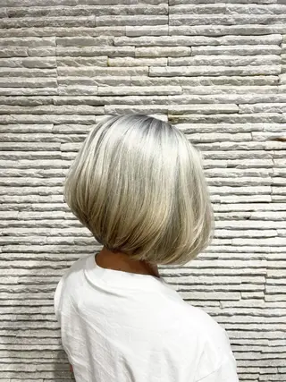 ショート カラー 嶋田 ゆきのヘアスタイル