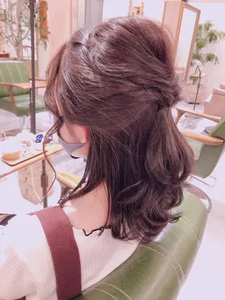 ミディアム カラー ヘアアレンジ サロンドユウ こはるのヘアスタイル