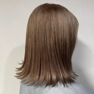 ミディアム カラー ｼﾉｻﾞｷ ｷﾅのヘアスタイル