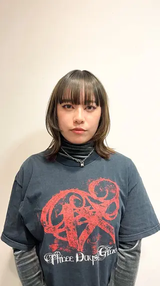 ミディアム ハロウ所属・. fukikoのヘアスタイル