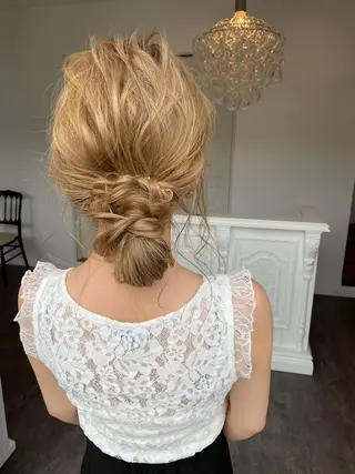 ロング ヘアアレンジ 成松 勇治のヘアスタイル
