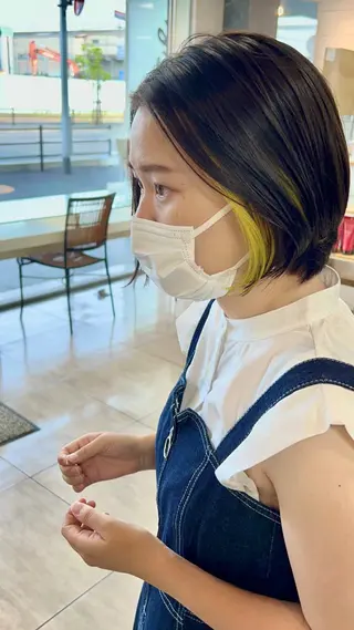 ショート カラー ヘアアレンジ インナー×縮毛矯正 ピンクカラー澤井里菜のヘアスタイル