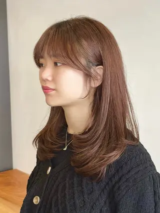 ロング カラー VIEW EHIME 齋藤  あつきのヘアスタイル