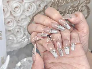 ネイル ✨Nailsalon Vi+✨のネイルデザイン