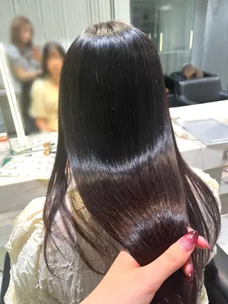 ロング 𝐀𝐲𝐚𝐤𝐚 /艶髪/ストレートのヘアスタイル