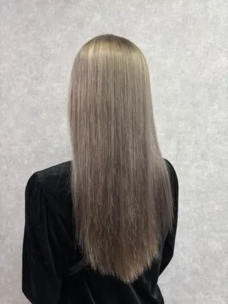 ロング 💖ブリーチカラー mahiro💖のヘアスタイル