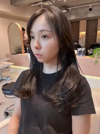 セミロング パーマ 武井　弘希 ブリーチなしカラー✨のヘアスタイル
