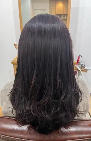 ロング 三島 有佳里のヘアスタイル
