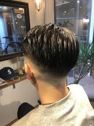 ショート メンズ 冨士川 英樹のヘアスタイル