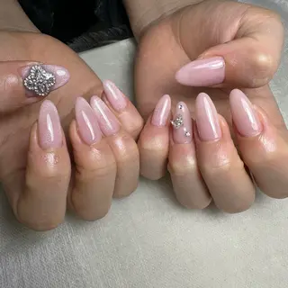 ネイル 里見 麗のネイルデザイン