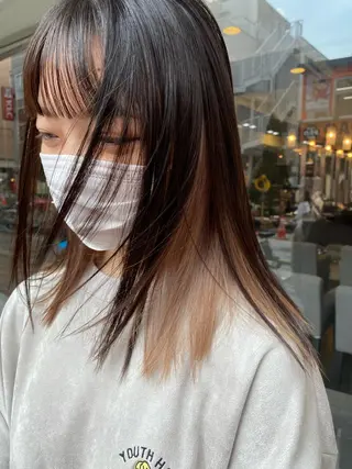 ミディアム カラー パーマ ヘアアレンジ メンズ キッズ ネイル mana 暖色カラーカットのヘアスタイル