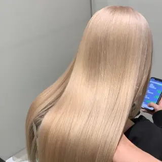 ロング カラー れい🫧 ハイトーン特化のヘアスタイル