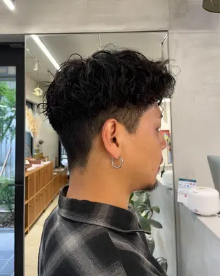 パーマ メンズ 鶴井 美空のヘアスタイル