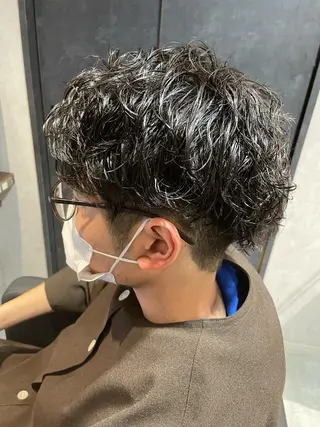 ショート パーマ メンズ 宮下 弦也のヘアスタイル