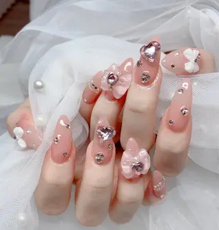 ネイル Bél Nail salonのネイルデザイン
