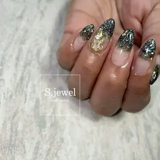 ネイル S. JEWELのネイルデザイン