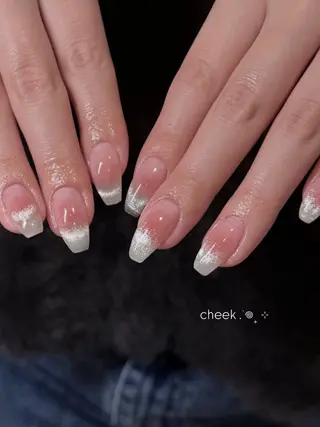 ネイル mikoto 🎀 艶々美フォルムのネイルデザイン