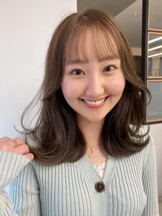 セミロング カラー ✨大人韓国レイヤー ✨吉原 潤✨のヘアスタイル