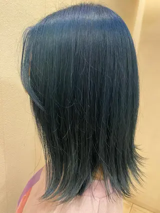 ミディアム カラー 斎藤 彩香のヘアスタイル