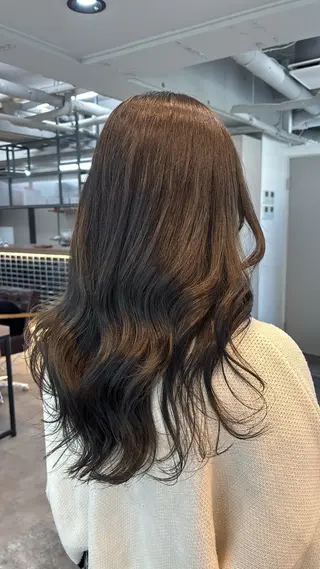 カラー レイヤー✂︎ぷつボブ 艶カラー🤍noaのヘアスタイル