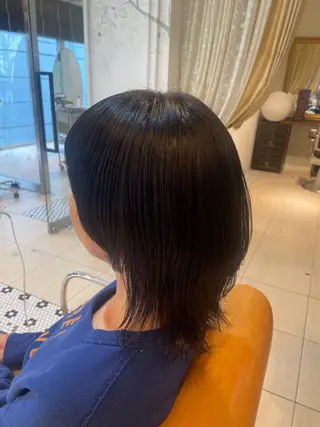 ショート カラー 菊池 菜月のヘアスタイル