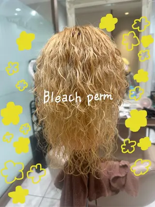 ミディアム パーマ ブリーチパーマ 🎀Rumiのヘアスタイル