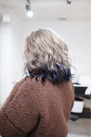 セミロング カラー ヘアアレンジ 🦠デザインカラー/ 魚瀬あおい🦠のヘアスタイル