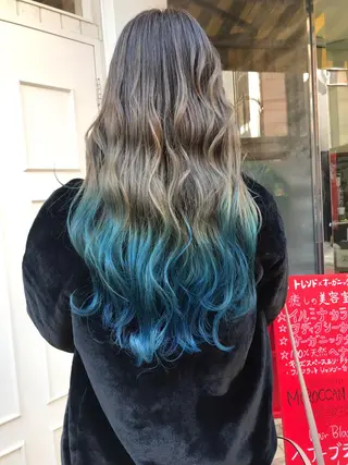 ロング カラー uru" すずきさゆりのヘアスタイル