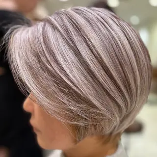 ショート カラー 【店長】小見 翔平のヘアスタイル