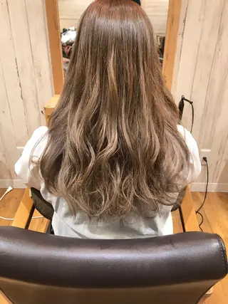 ロング カラー lucia RYOのヘアスタイル