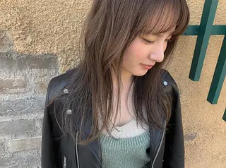 セミロング カラー ITO YUKIのヘアスタイル